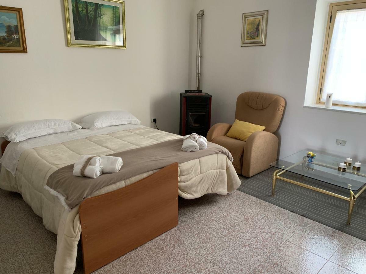 Fra Il Mare E La Sila Apartment Cerenzia Exterior foto